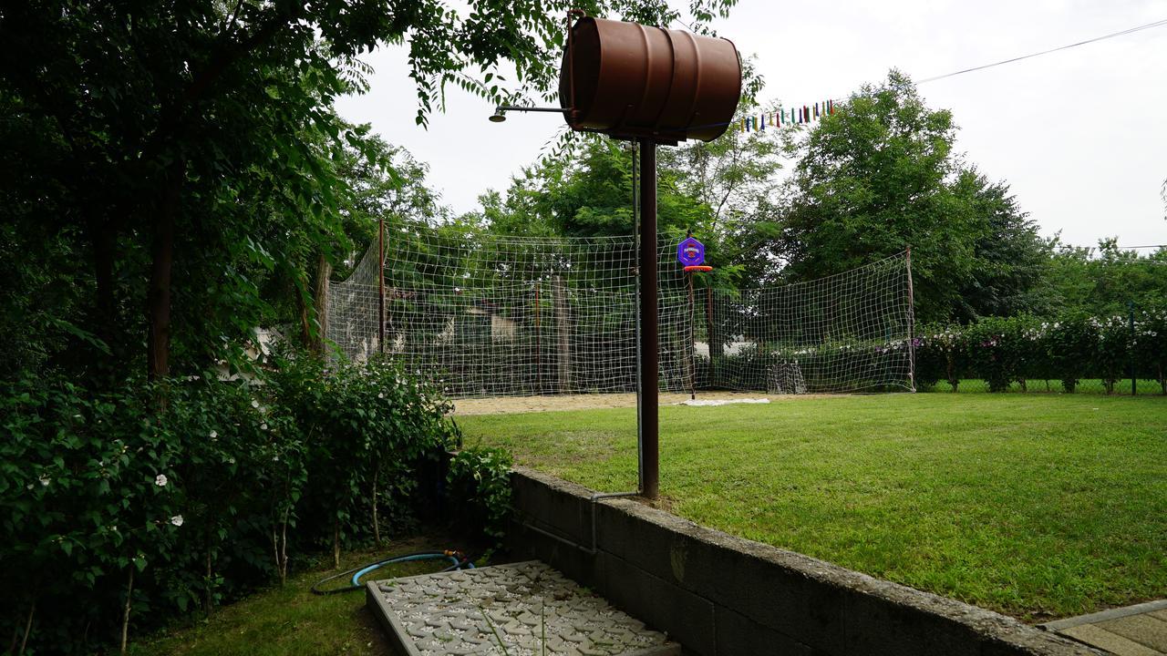 Tobo House Along The River Danube Radvaň nad Dunajom Exterior foto